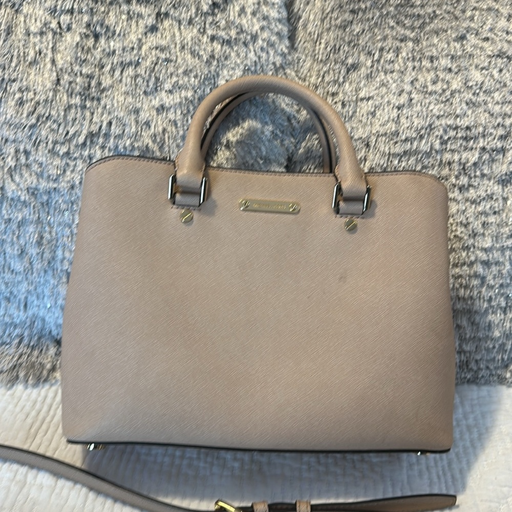 Michael Kors Cream and Gold Purse Crossbody